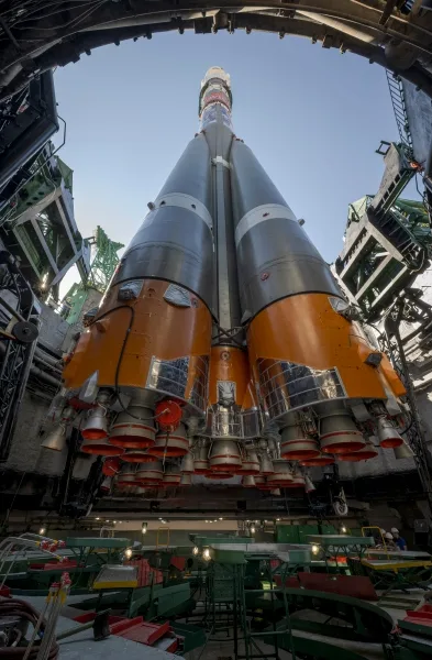 Nueva tripulación inicia misión de ocho meses en la Estación Espacial Internacional