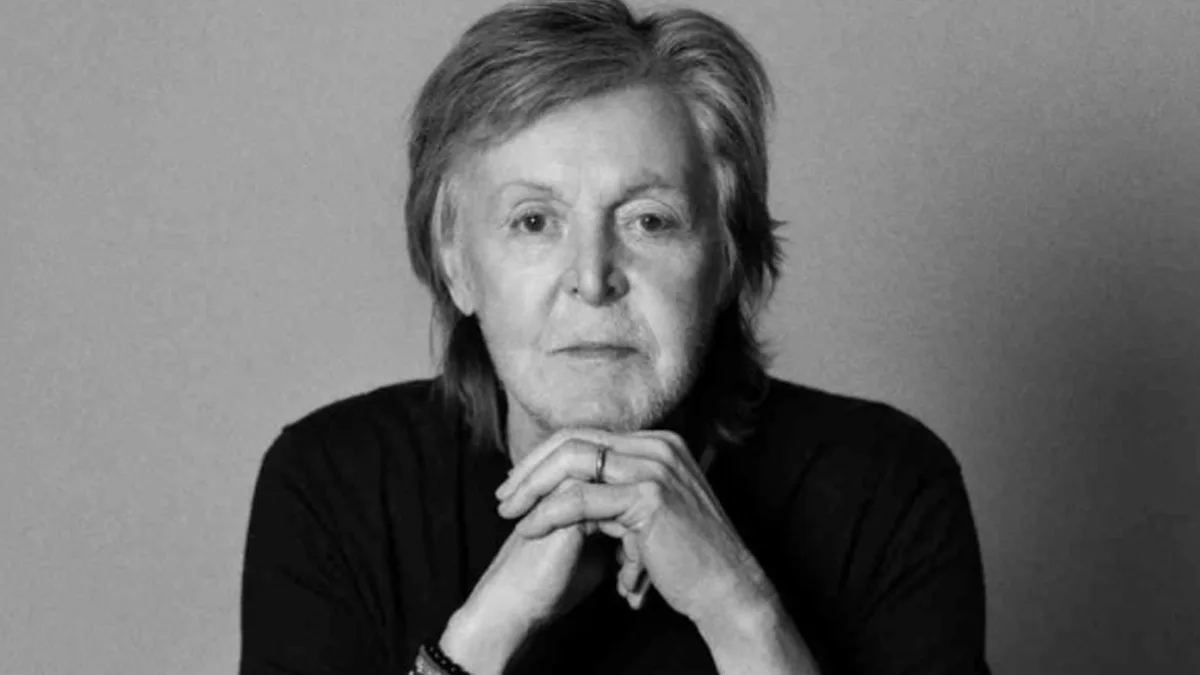 Paul McCartney sorprendió en la boda de Taylor Swift y Travis Kelce con un concierto exclusivo