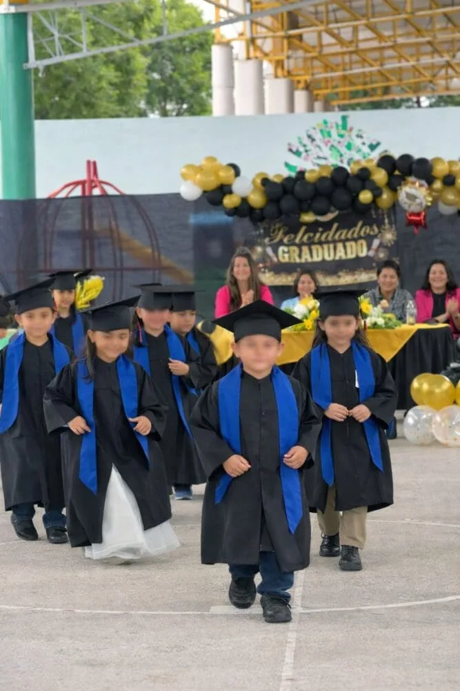 Primera generación de “Capullito 3” completa su formación en modelo único de estancia y preescolar