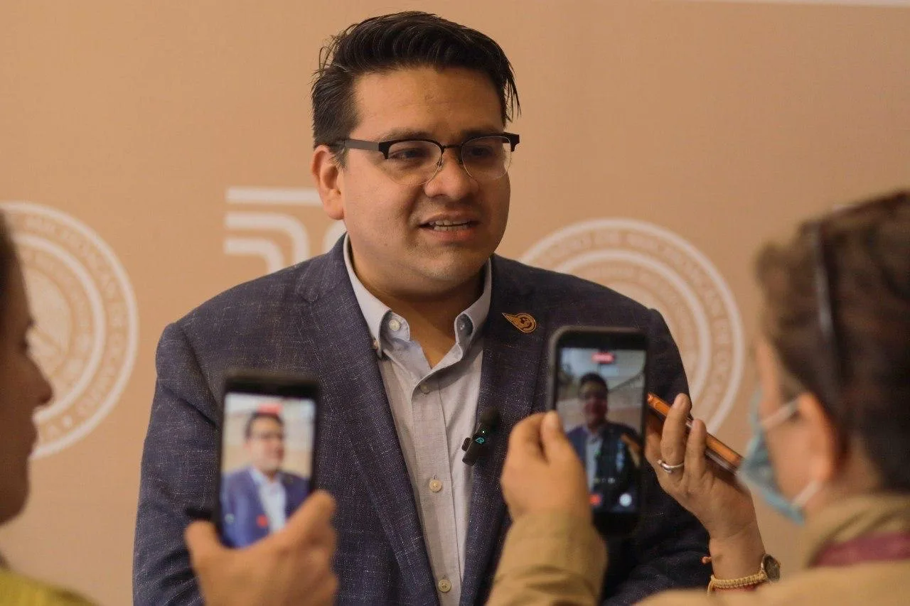 Proponen ampliar licencia por paternidad para fortalecer la corresponsabilidad familiar