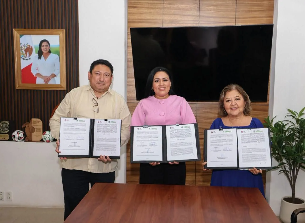 Puerto Morelos y el IQTP acuerdan fortalecer la transparencia y acceso a la información pública