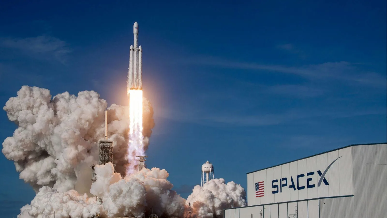 Starlink planea desplegar más de 100,000 satélites para conectar la era de la inteligencia artificial