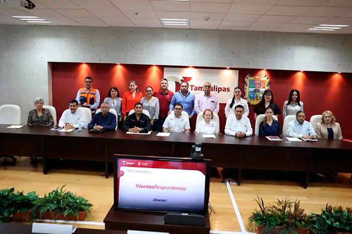 Tamaulipas instala desfibriladores en Torre Bicentenario para emergencias cardíacas