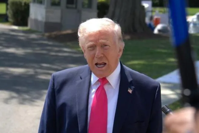 Trump informa al Congreso sobre reanudación de operaciones militares contra Irán