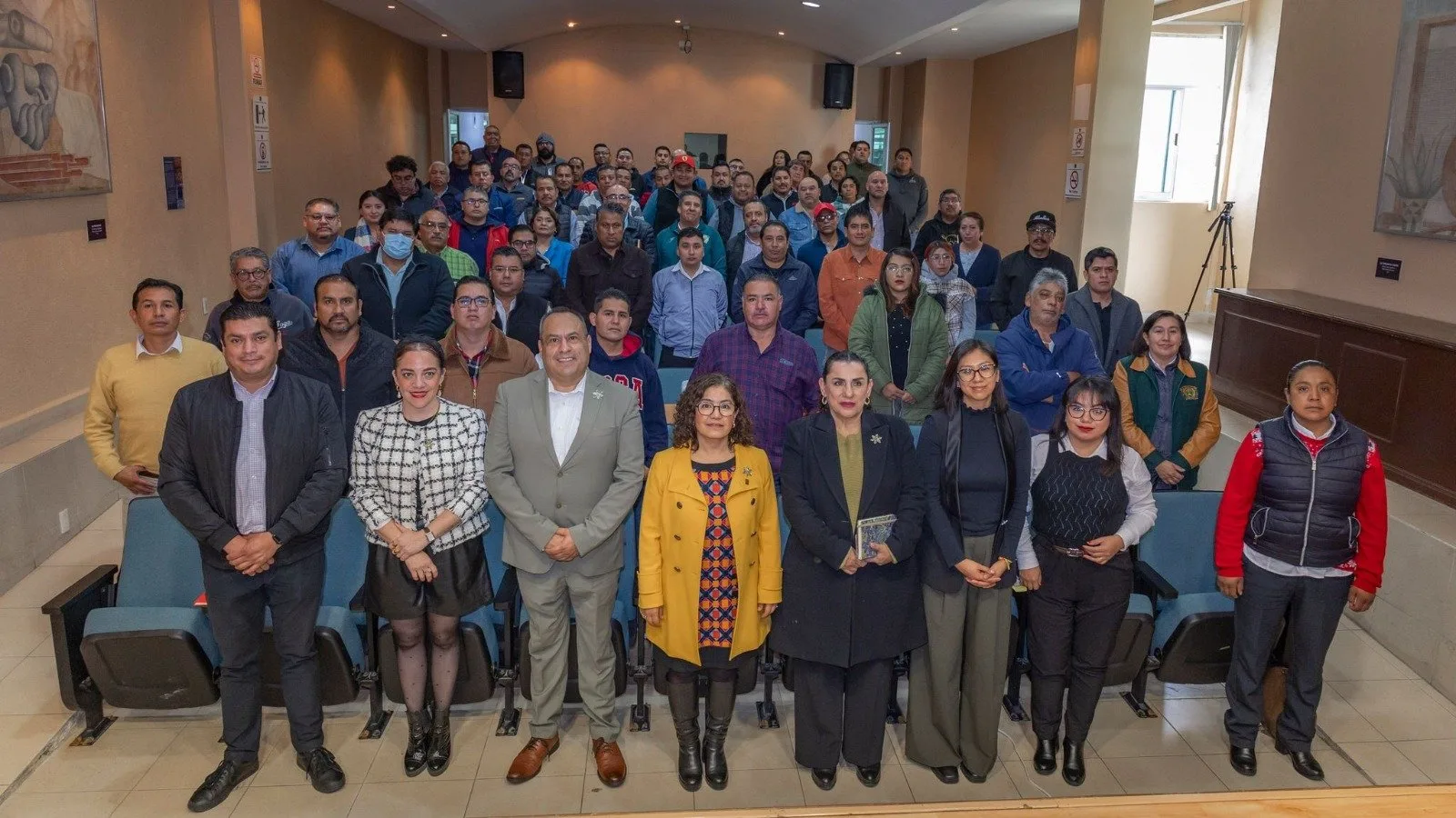 UAEMéx capacita a operadores del Potrobús para crear espacios libres de violencia