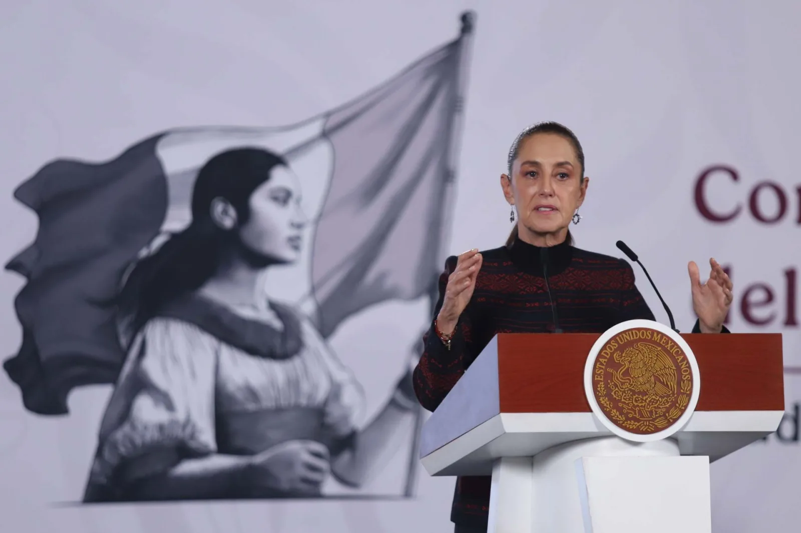Claudia Sheinbaum supervisa respuesta tras sismo en Colombia y anuncia monitoreo en precios de combustibles