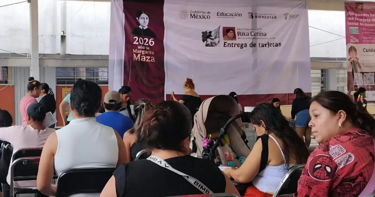 Comenzó la entrega de la Beca Rita Cetina para 151 mil estudiantes en Morelos